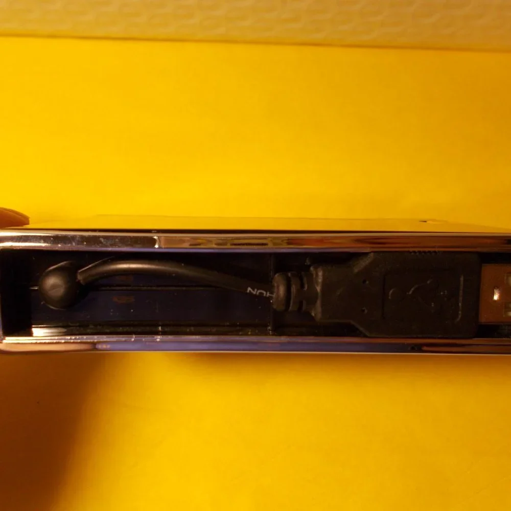 VINTAGE i-Charge 3 Way Phone Charger